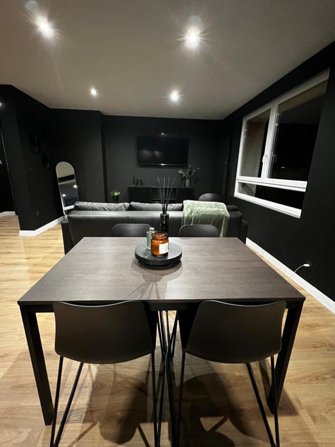 Moderne Full Black Dunkerque Centre